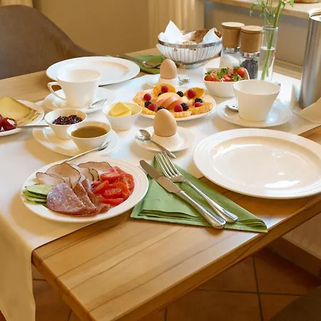 Bioweingut & Gaenz Hotell Hackenheim
