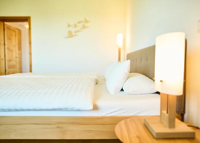 Hotel Bioweingut & Gaenz 3*