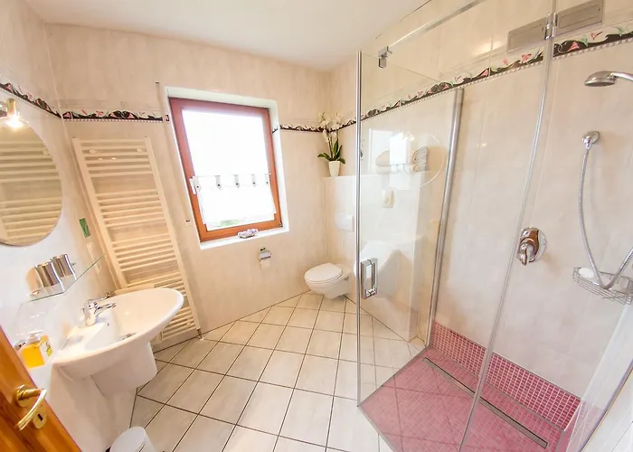 Bioweingut & Gaenz 3* Hackenheim